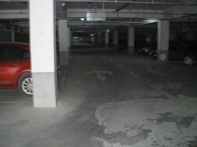青特万达广场地下停车场防水堵漏工程